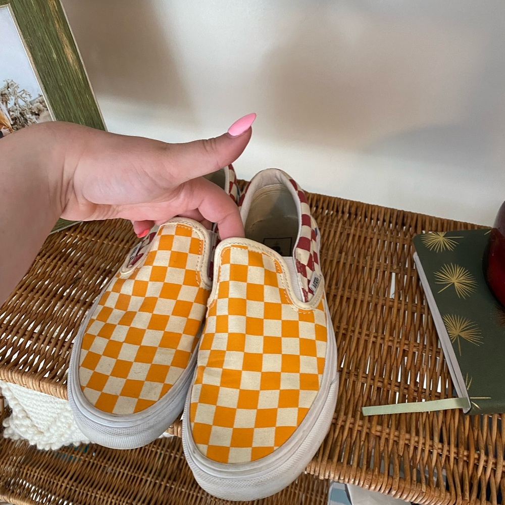 Vans - Picture 2 of 5